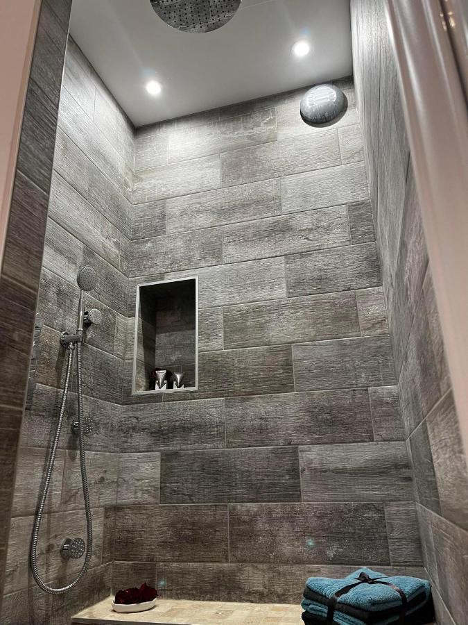 Le Marechal Duplex - Appartement Avec Jacuzzi - Caen Hyper Centre Buitenkant foto