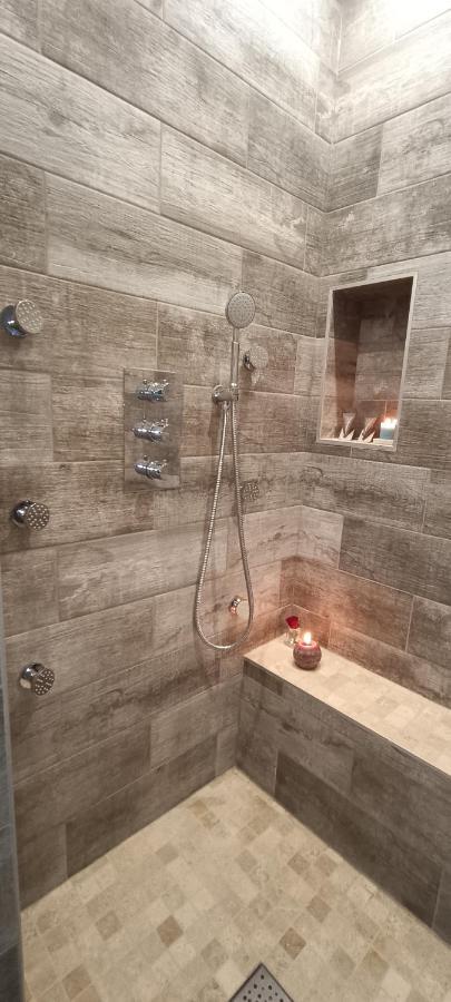 Le Marechal Duplex - Appartement Avec Jacuzzi - Caen Hyper Centre Buitenkant foto