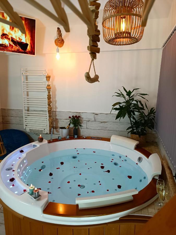 Le Marechal Duplex - Appartement Avec Jacuzzi - Caen Hyper Centre Buitenkant foto